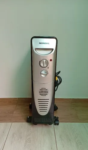 Aquecedor elétrico a óleo 