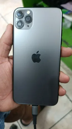 iPhone 11 pro 512 GB memoria