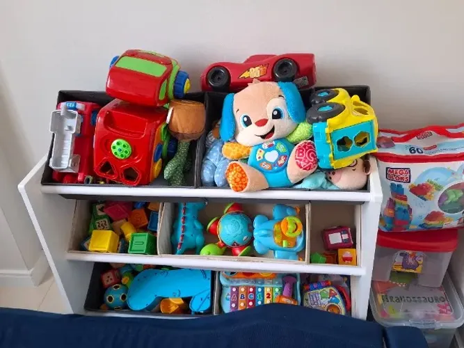 Móvel para brinquedos infantil