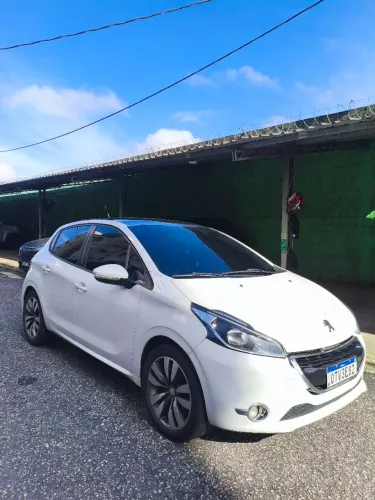Peugeot 208 Allure 1.5 Flex 8V 5P 2014