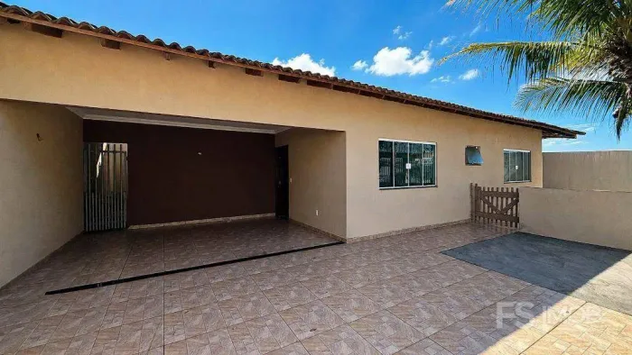 Casa para alugar no Jardim Portal dos Pioneiros, Londrina - 3 quartos, quintal e 3 vagas