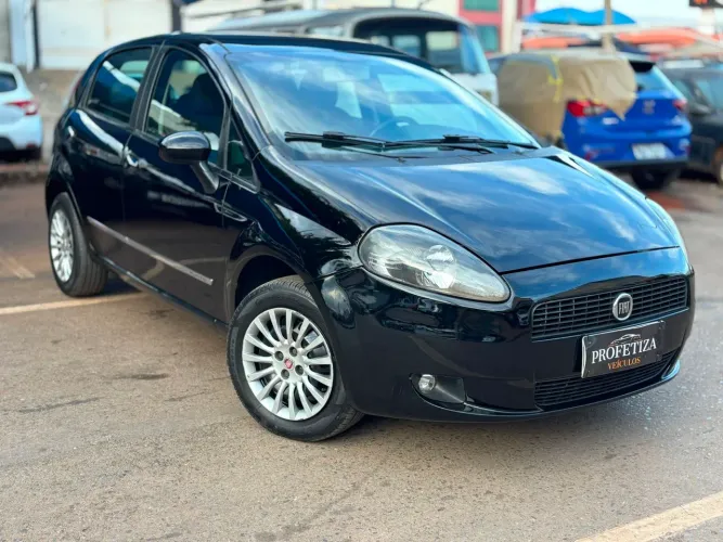 Fiat Punto Attractive 1.4 Fire Flex 8V 5P 2012