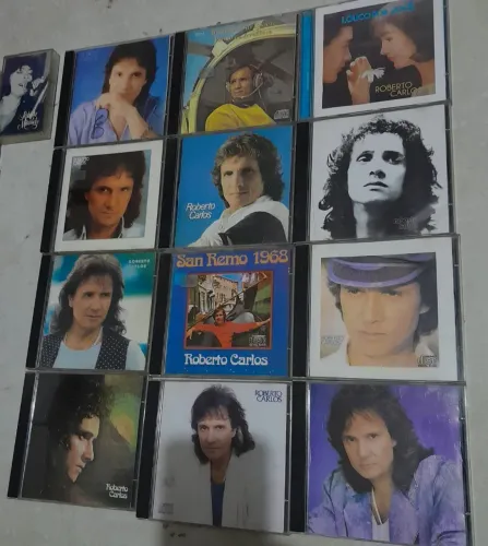 VENDO CDS ORIGINAIS
