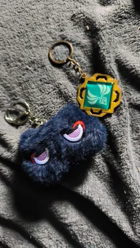 Chaveiros visão amém genshin impact e Scara meow