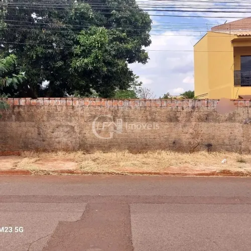 Terreno à venda em Campo Grande-MS, bairro São Francisco, 360m² de área. Venha conferir!