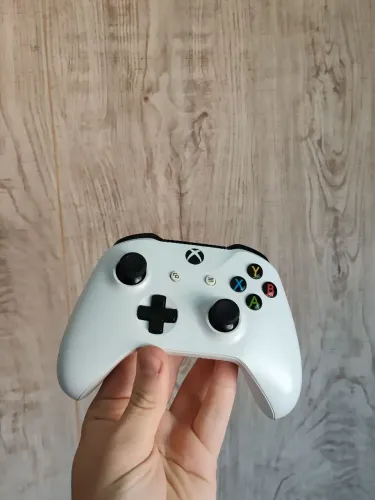 Controle Xbox One personalizada com Analogicos Hall effect