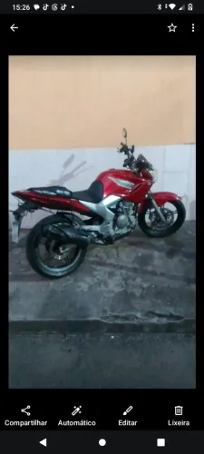 Moto para quem está precisando pra tudo moto econômica e de procedência