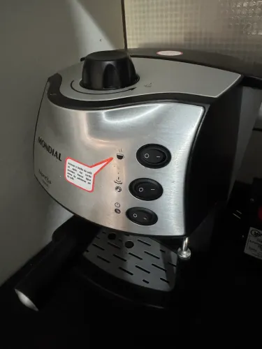 Cafeteira Expresso Mondial
