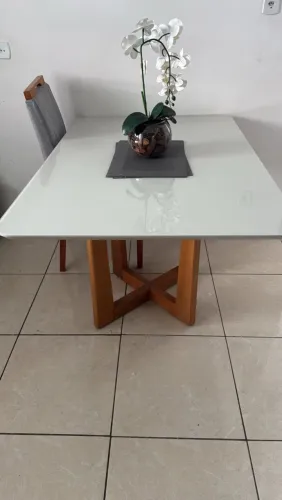 Mesa de Jantar 4 cadeiras