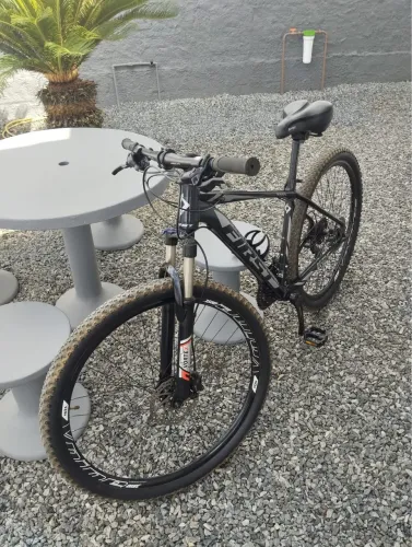 Vende-se Bike masculina aro 29