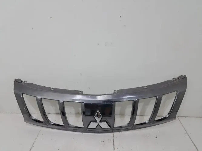 Grade mitsubishi L200 triton original 
