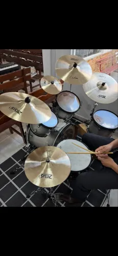 PRATOS DE BATERIA ZEUS CUSTOM