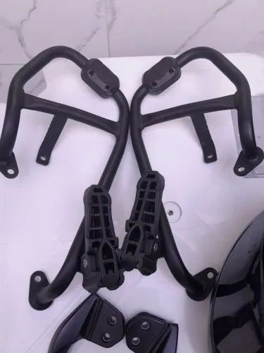 Acessórios para Bajaj Dominar 400/250.