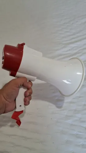 Megafone Profissional Recarregável Amplificador de Voz com Gravação de 260s e Sirene
