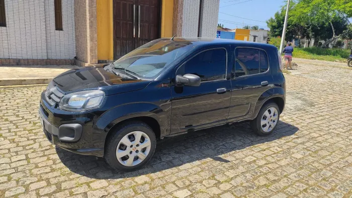 Fiat Uno Attractive 1.0 EVO Fire Flex 8V 5P 2021