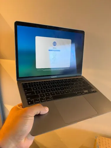 MacBook Air M1 13.3 - 256GB SSD 8GB Ram / seminovo / bateria 82%