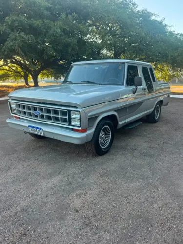 Ford F-1000 Super Diesel / Super Diesel Turbo 1986