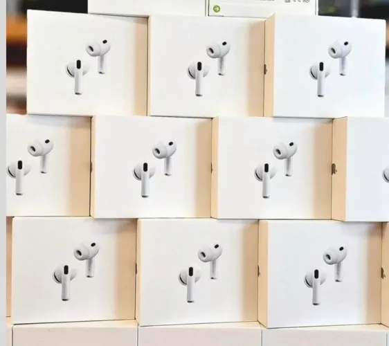 Fone Bluetooth airPods pro 3 Novo 1 ano garantia