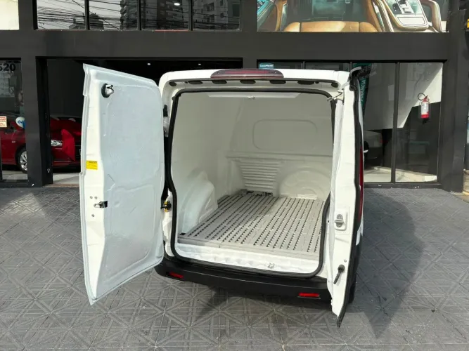 Fiat Fiorino Furgão Work. Hard 1.4 Flex 8V 2P 2021