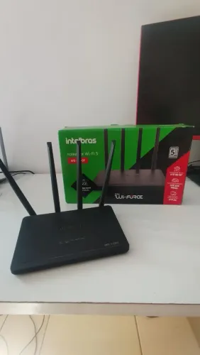 Roteador Intelbras Wi-Force W5-1200F Dual Band (Com Caixa) - Semi-novo