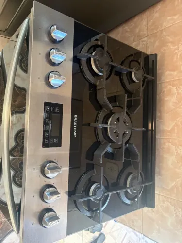 Fogão Brastemp 5 Bocas Duplo Forno Cor Inox com Mesa de Vidro e Touch Timer com Autodeslig