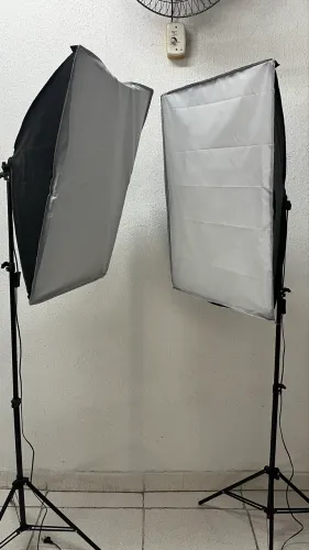 Kit Iluminação Softbox 50x70cm Tripé 2m
