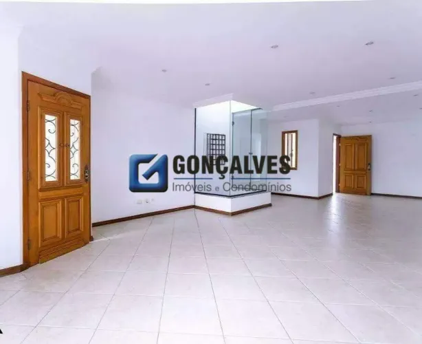 Sobrado Residencial 4 Quartos (3 Suítes) em Nova Petrópolis, SBC Aceita Financiamento