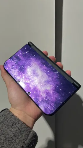 New Nintendo 3DS XL Edição Especial Galaxy - Desbloqueado