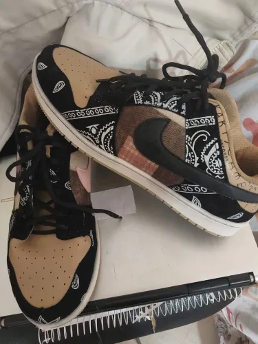 Tênis Nike Duke low Travis Scott 42