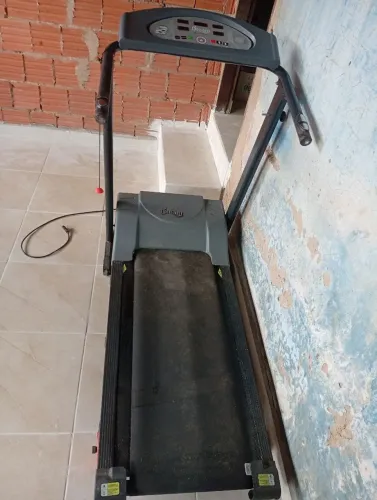 Vendo essa esteira dream 