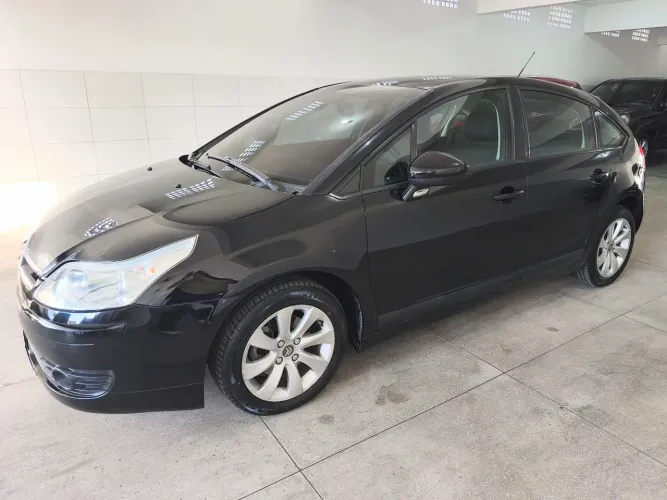 Citroen C4 GLX 2.0 Flex 16V 5P Aut. 2013