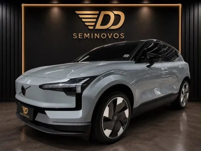 Volvo EX30 E60 Plus (elétrico) 2026