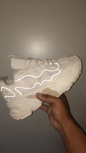Tênis Adidas