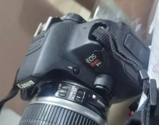 Câmera fotográfica profissional Canon 