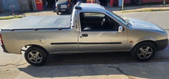 Ford Courier 1.3i/furgão 1999