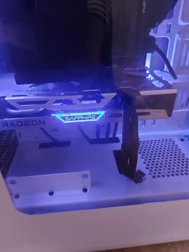 AMD RADEON RX 6600XT SAPPHIRE NITRO+