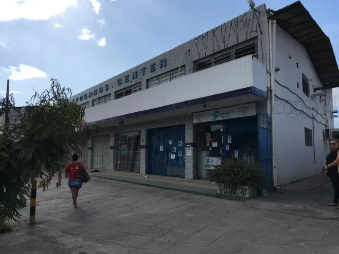 Galeria mais galpão a venda com 1800 metros quadrados em Afogados - Recife - PE