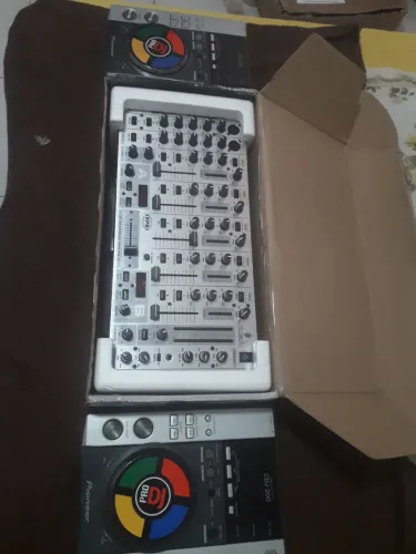 Mix da Behringer e CDJ 200