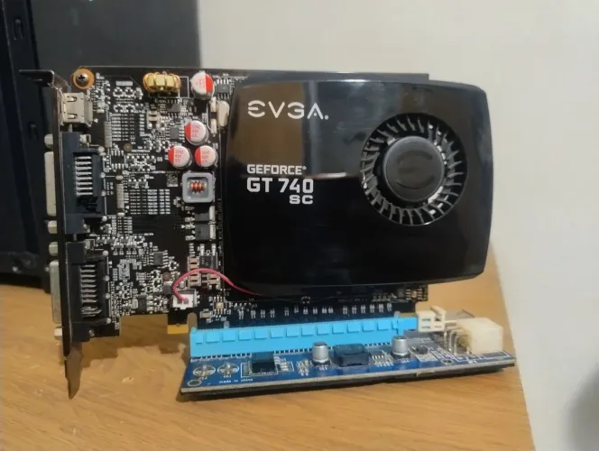 Placa de vídeo GT 740 Sc 4 GB Evga 