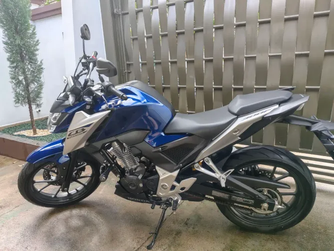 Honda CB Twister ABS 2026
