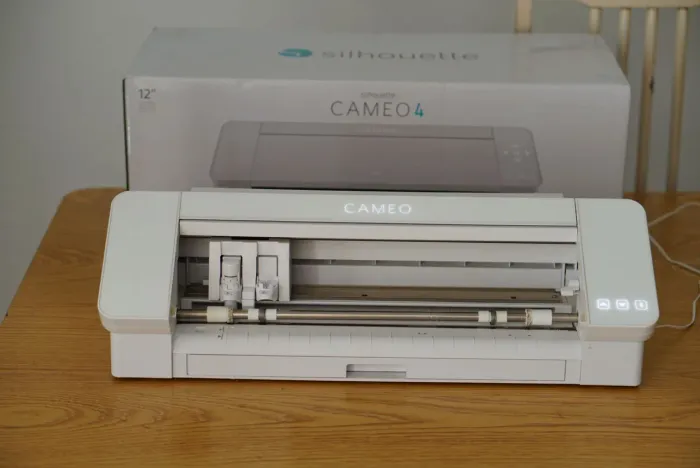 Silhouette Cameo 4 + Lâmina Automática + 2 Kraft 2mm