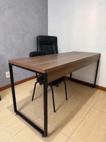 Vendo Mesa de Escritório Estilo Industrial 150x60 cm