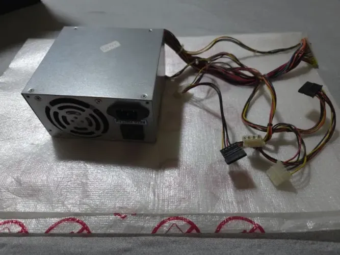 Fonte Nominal Positivo Model Sl-8270btx(a) 24p 235w Sata Atx