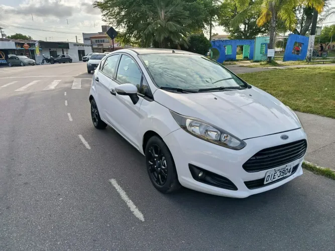 Ford Fiesta 1.5 16V Flex Mec. 5P 2014