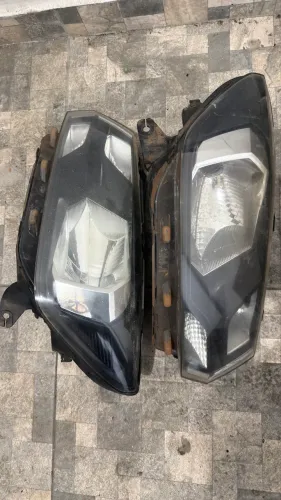 Par de farol VW G8 saveiro/gol/voyage