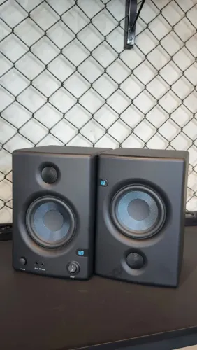 Caixa de som/Monitores de estúdio Eris 4.5 da Presonus
