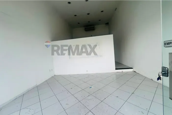 OPORTUNIDADE PREÇO BAIXOU !!! Loja à Venda em Lauro de Freitas Frente de Rua, Excelente L