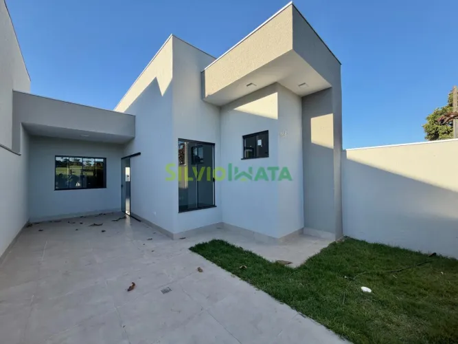 Casa à Venda em Marialva/PR | 1 Suíte + 2 Quartos