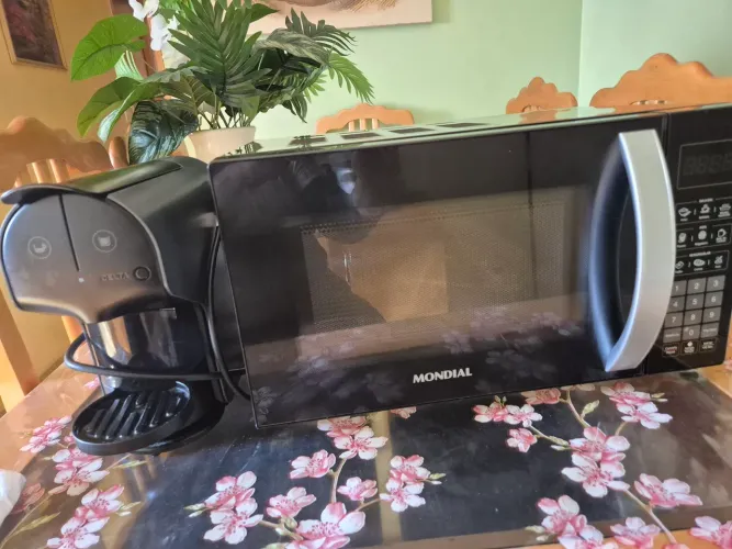 Cafeteira e micro-ondas