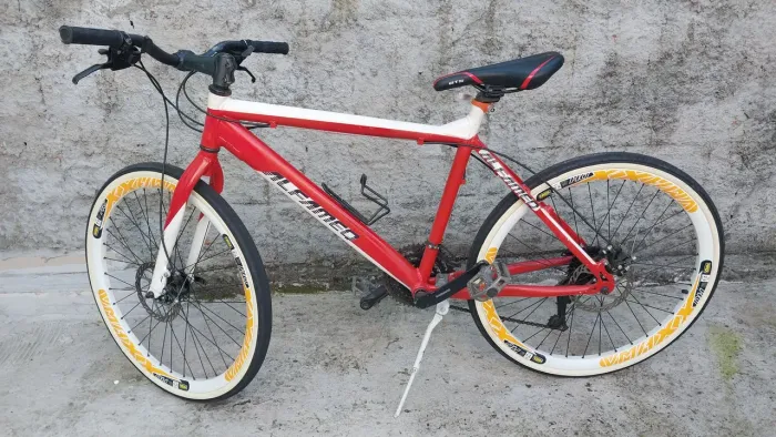 Bicicleta aro 26 ALFAMEQ rodas vmaxx 21 marchas câmbios shimano toda de alumínio